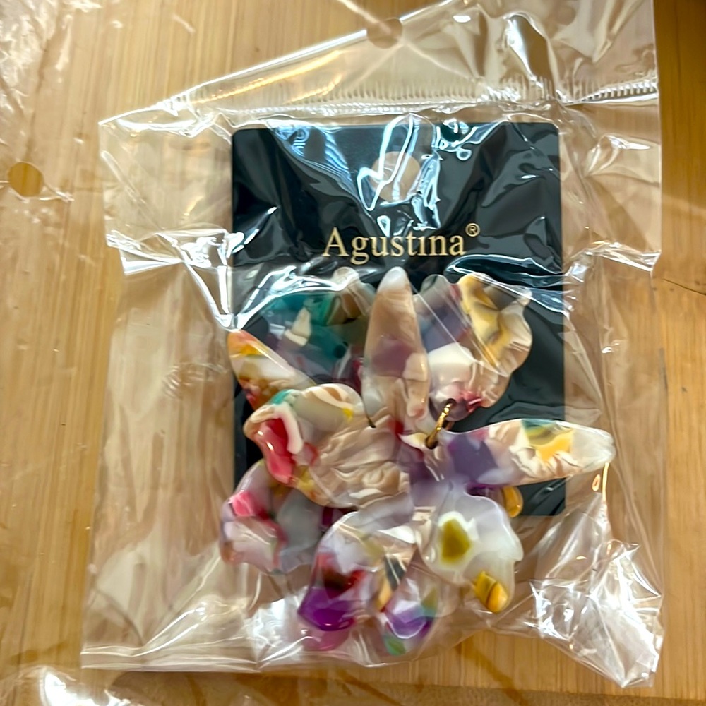 Aigustina earrings